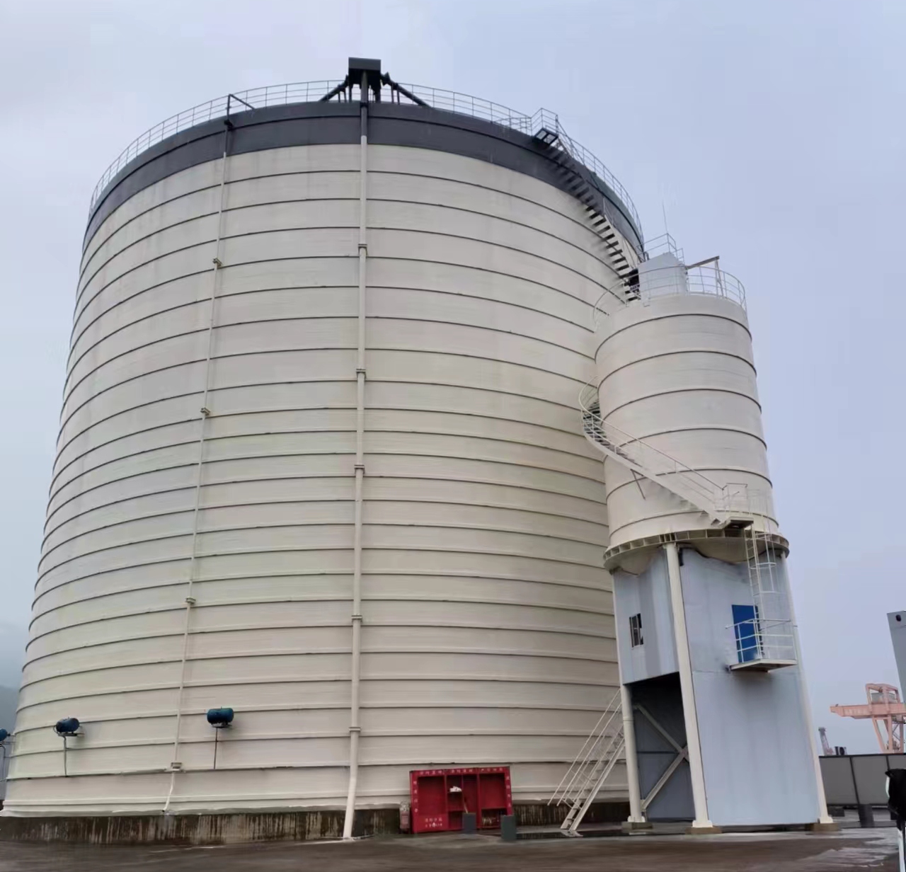 新抚10万吨水泥钢板库