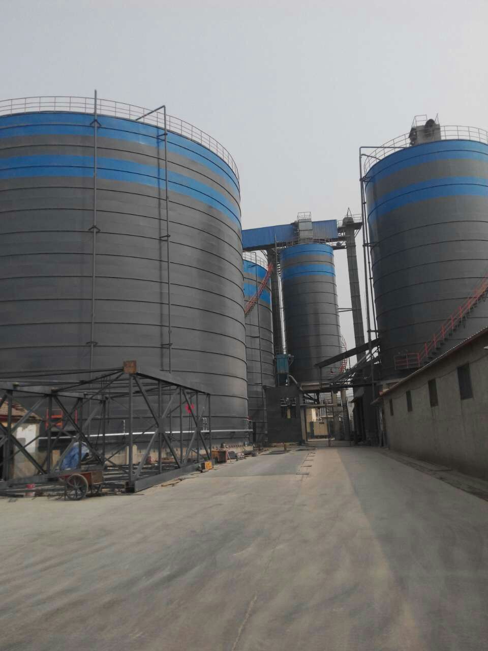 新抚粉煤灰储存库基础怎么建造